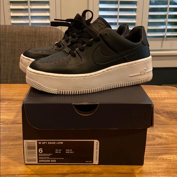 Nike Shoes - Nike Air Force 1 Women size 6